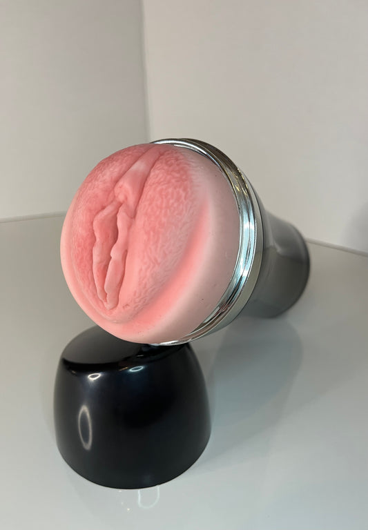 Ample-Nator "Quick Air Connector" Fleshlight #1 Attachment